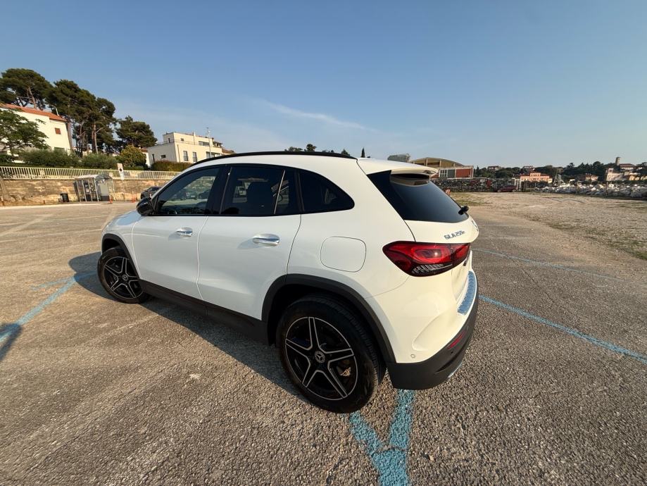 Mercedes GLA 250e AMG |PHEV| Panorama | 360° | PDV, pogled izvana - slika 3