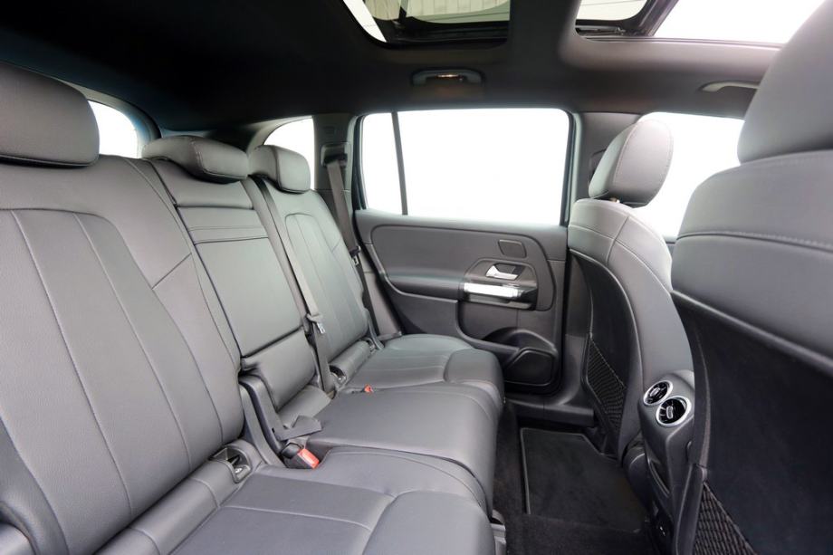 Mercedes GLB 180 D 8G-Tronic Urban Progressive Panorama -Full LED-, fotografija 8