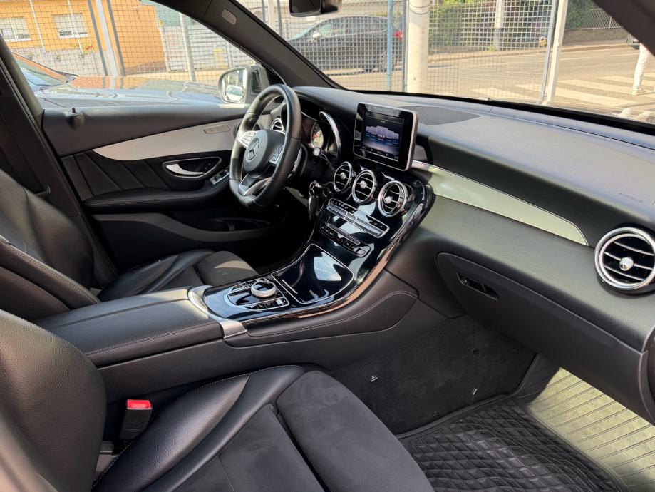 Mercedes GLC 220d 4Matic **AMG**PANORAMA**, fotografija 10