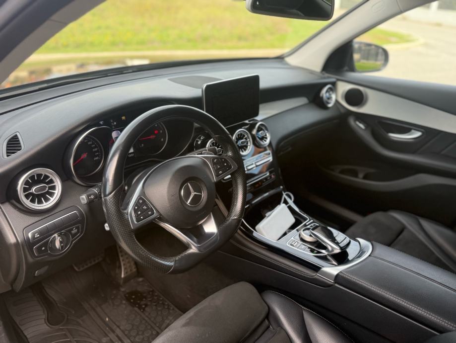 Mercedes GLC 250d 4 matic,Amg paket,Vlasnik,2018g,, fotografija 11