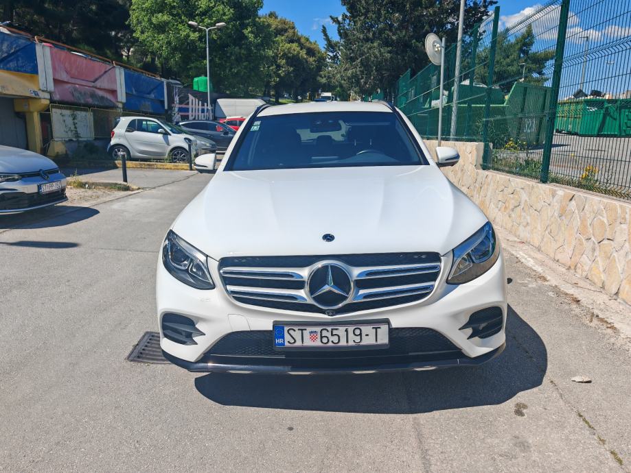MERCEDES GLC 250D 4MATIC/AMG LINE/BURMASTER/360KAMERE/TOP STANJE, fotografija 2