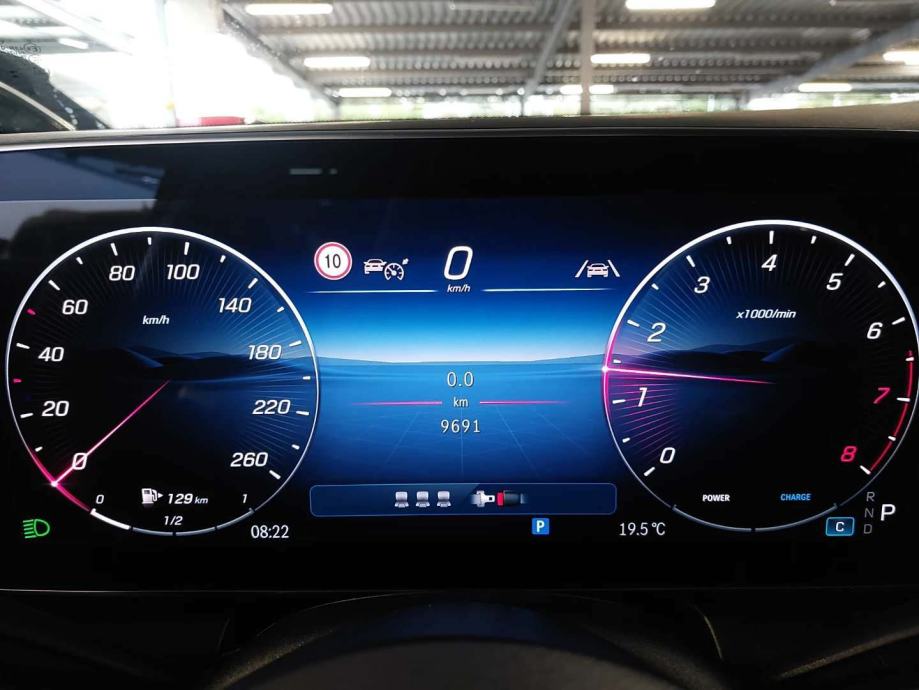Mercedes GLC 300 4MATIC AMG line - u dolasku cca 15 dana, fotografija 9