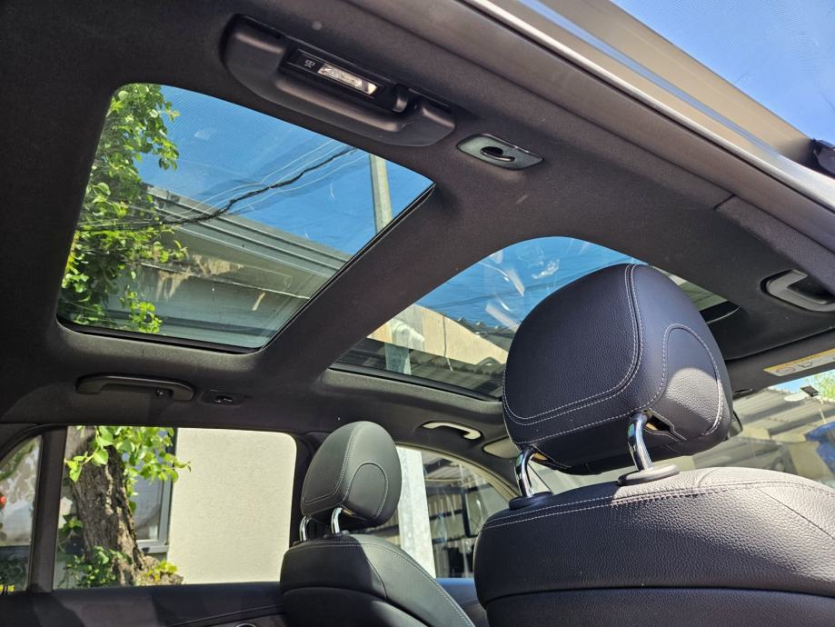 Mercedes GLC 300 e 4Matic Plug-in Aut. AMG Premium, Panorama, fotografija 15