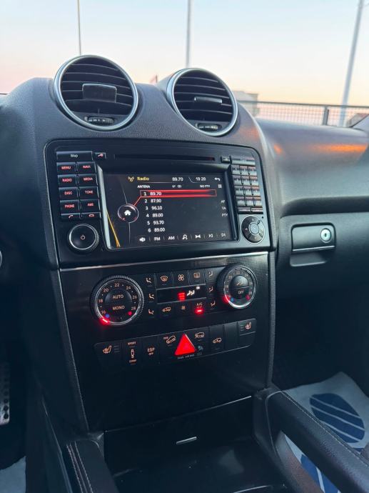 Mercedes ML 320 CDI ///AMG 4Matic 7G-AUTOMATIK—ANDROID—KAM—ALU 20”—FUL, fotografija 12