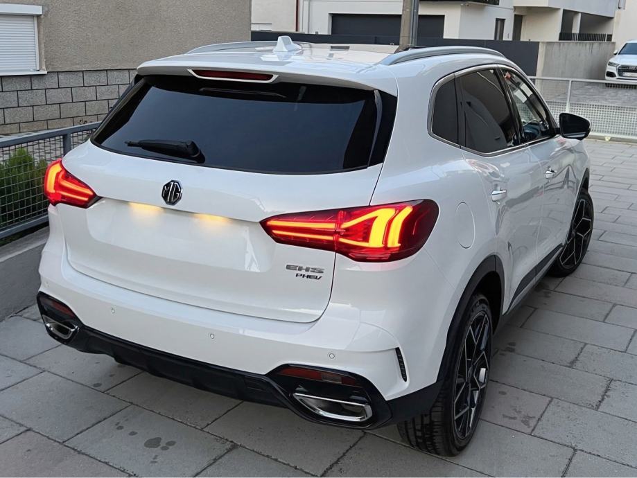 MG EHS Phev, fotografija 4