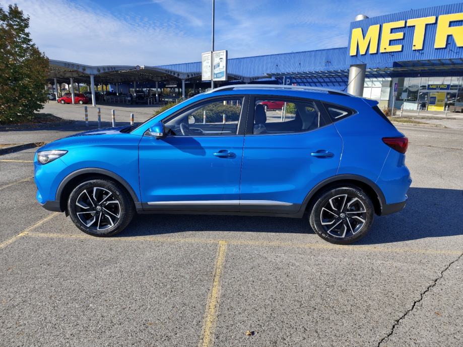 MG ZS