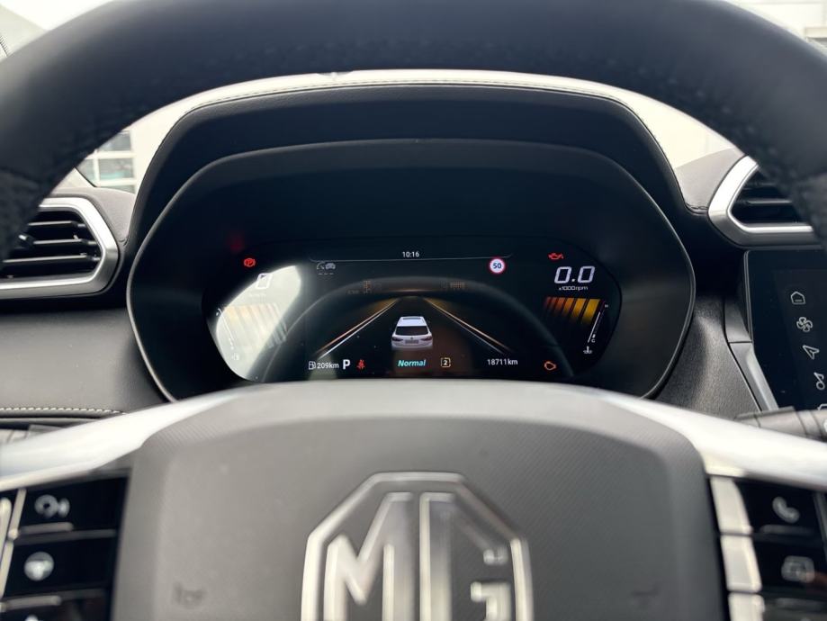 MG ZS 1.5 Hybrid LUXURY LED KAMERA360 ACC TEMPOMAT Multimedia iSMART, fotografija 11