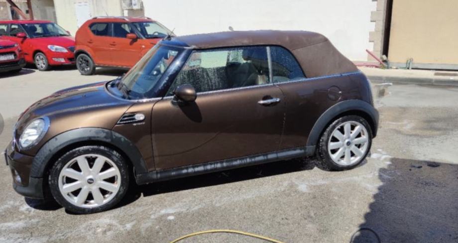 MINI Cabrio Cooper D, fotografija 3