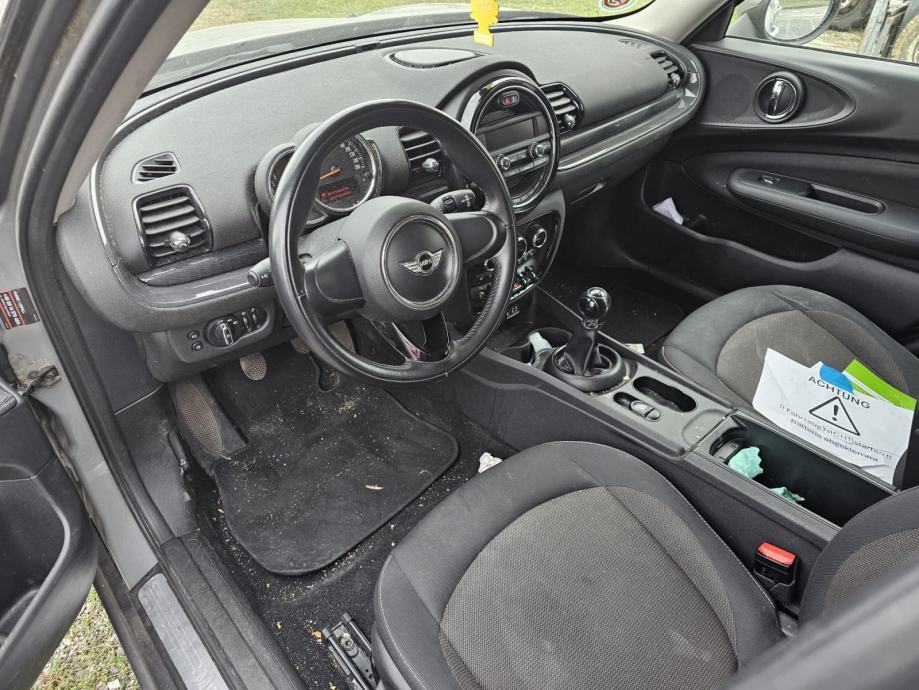MINI CLUBMAN ONE 1.5 BENZIN 2017 god - MOTOR PROBLEM, fotografija 6
