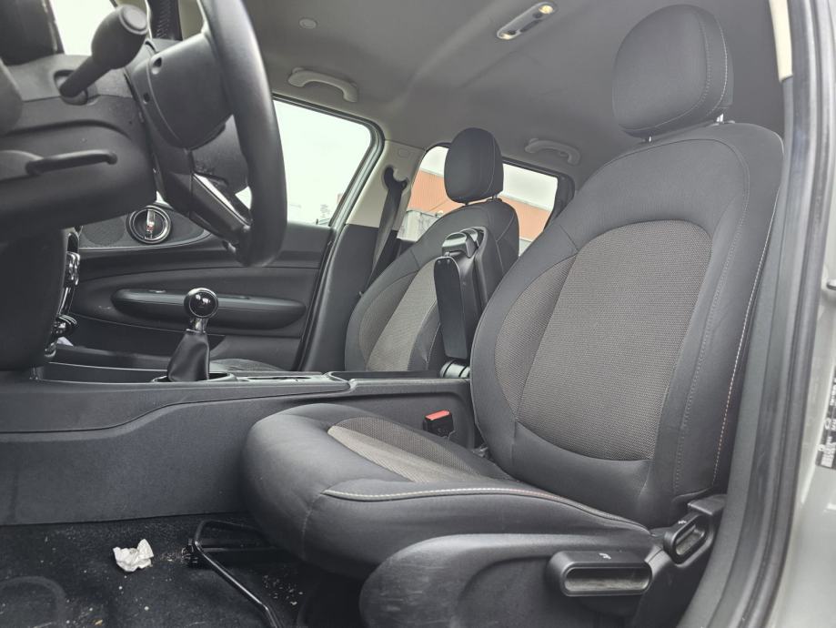 MINI CLUBMAN ONE 1.5 BENZIN 2017 god - MOTOR PROBLEM, fotografija 11