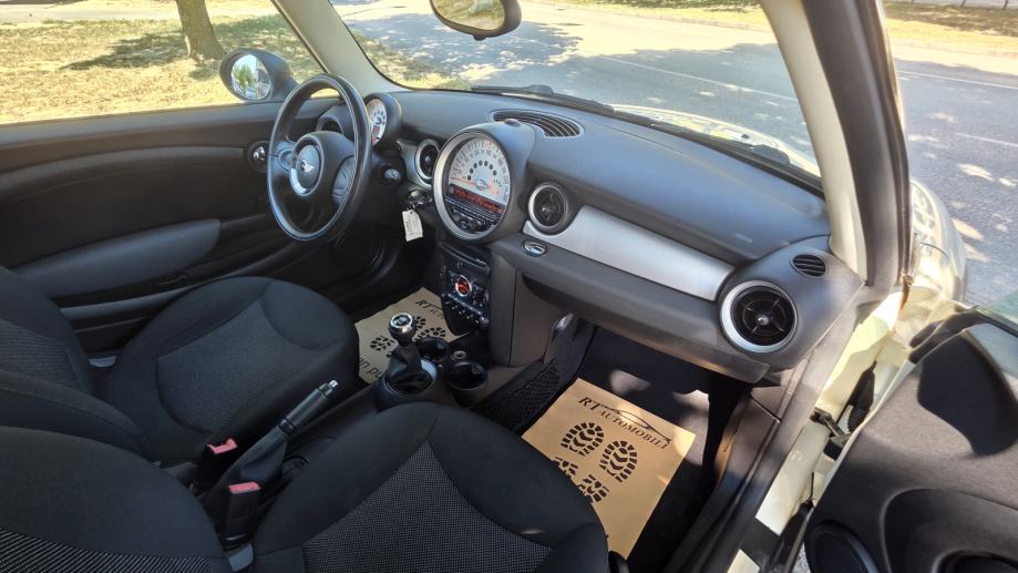 MINI Cooper 1.6 benzin, 72 kw, 1. vl, servisna, klima, panorama, TOP, fotografija 17
