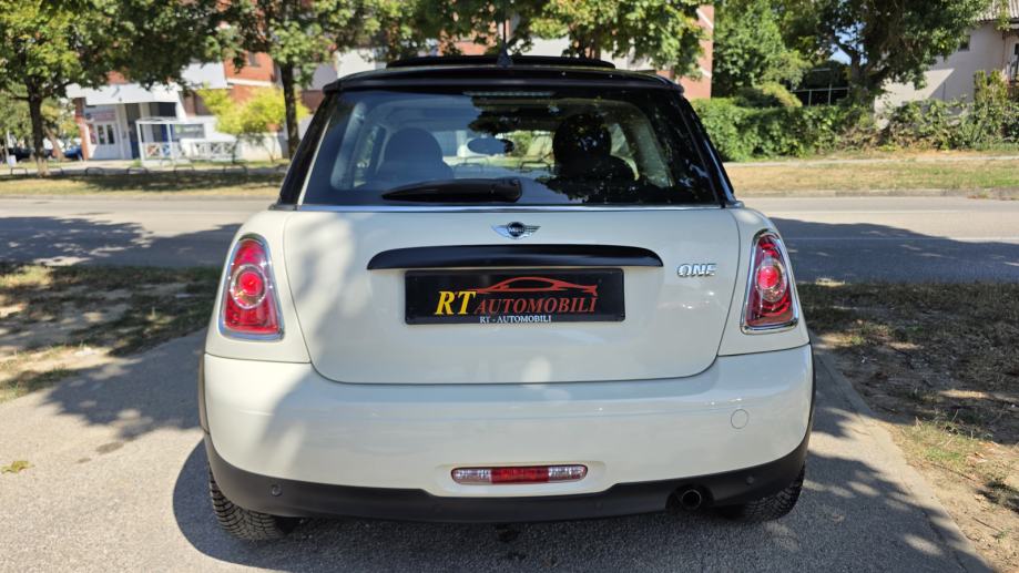 MINI Cooper 1.6 benzin, 72 kw, 1. vl, servisna, klima, panorama, TOP, fotografija 6