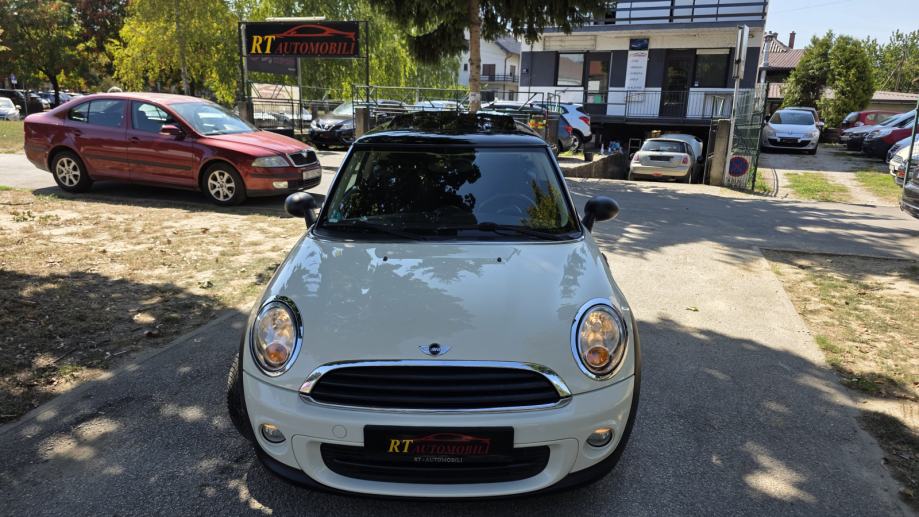 MINI Cooper 1.6 benzin, 72 kw, 1. vl, servisna, klima, panorama, TOP, fotografija 3