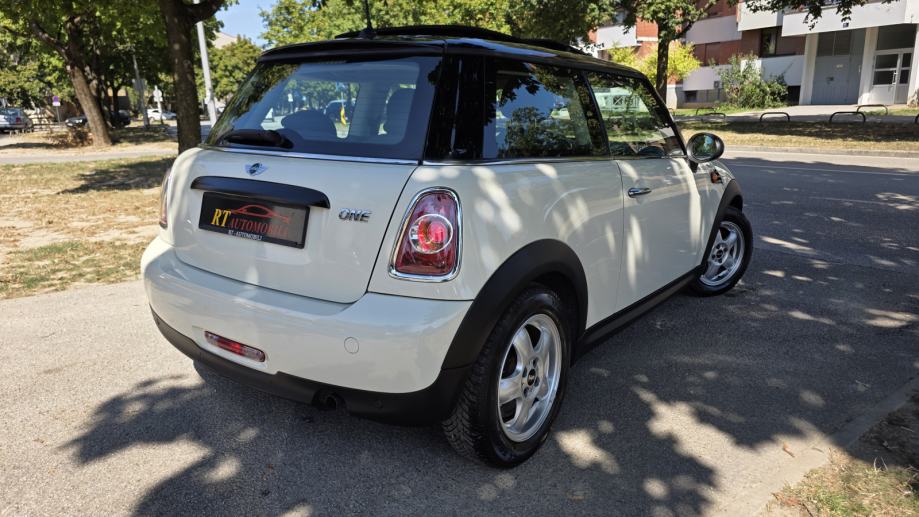 MINI Cooper 1.6 benzin, 72 kw, 1. vl, servisna, klima, panorama, TOP, fotografija 7