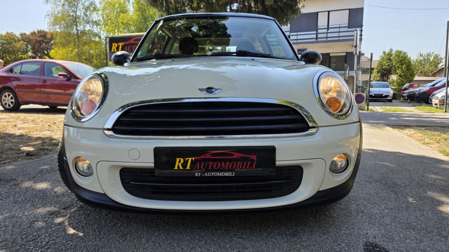 MINI Cooper 1.6 benzin, 72 kw, 1. vl, servisna, klima, panorama, TOP, fotografija 2