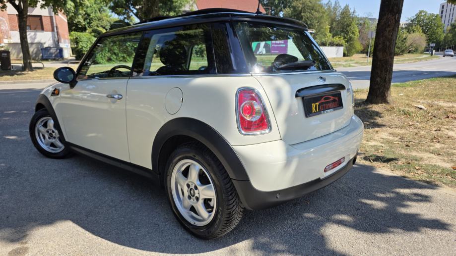 MINI Cooper 1.6 benzin, 72 kw, 1. vl, servisna, klima, panorama, TOP, fotografija 5