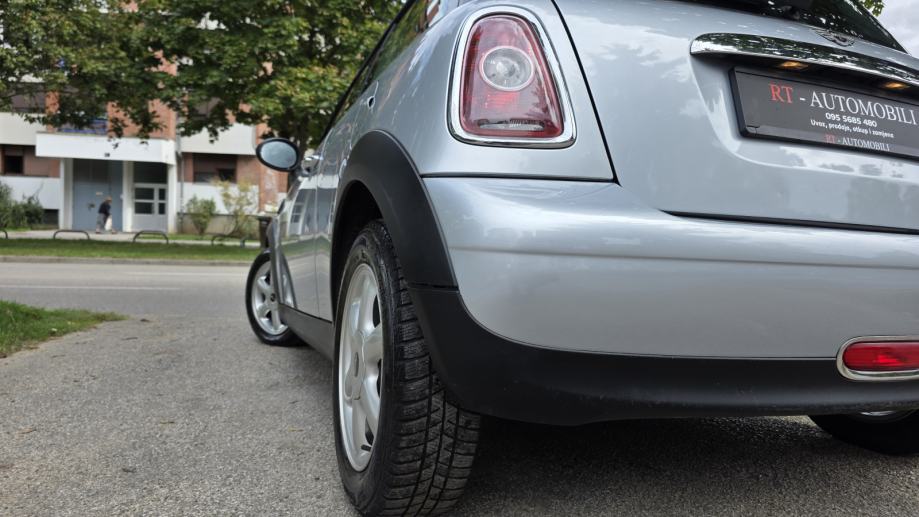 MINI Cooper 1.6 benzin, klima, panorama, servisna, alu, TOP STANJE..., fotografija 8