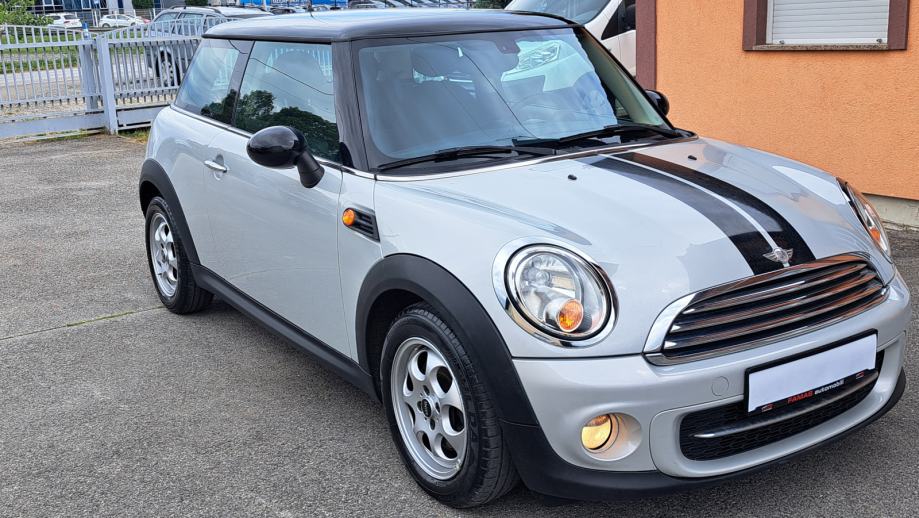 MINI Cooper 1.6 D, AUT KLIMA,ALU,TEMPOMAT, fotografija 14
