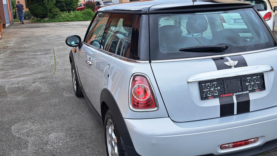 MINI Cooper 1.6 D, AUT KLIMA,ALU,TEMPOMAT, fotografija 8