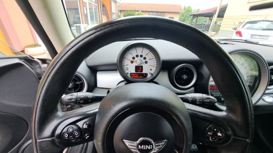 MINI Cooper 1.6 D, AUT KLIMA,ALU,TEMPOMAT, fotografija 15