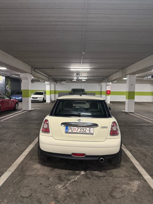 MINI Cooper 1,6, fotografija 3
