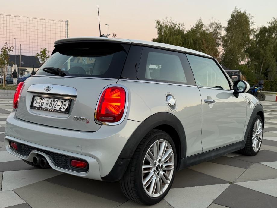 MINI COOPER S JCW 192KS - AUTOMATIK, LED, NAVI, UNION JACK, AMBIENT, fotografija 4