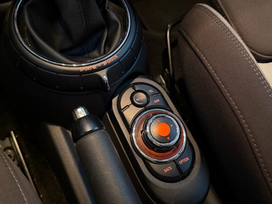 MINI COOPER S JCW 192KS - AUTOMATIK, LED, NAVI, UNION JACK, AMBIENT, fotografija 19