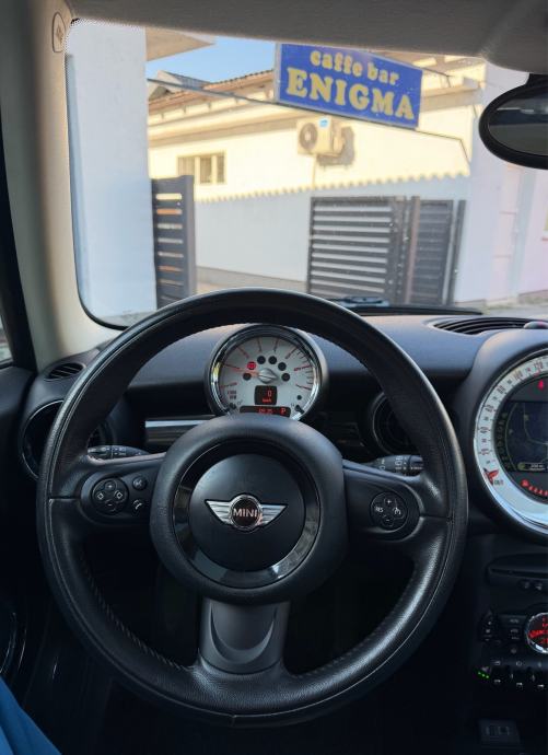 MINI Cooper D *AUTOMATIK*PANORAMA*XENON*NAVI*VELIKI+MALI SERVIS!, fotografija 12