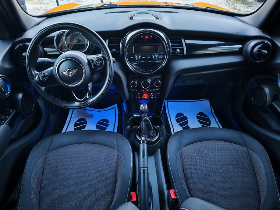 MINI Cooper Cooper D,Top stanje,servis,Atraktivan,Grijanje sjedala, fotografija 9