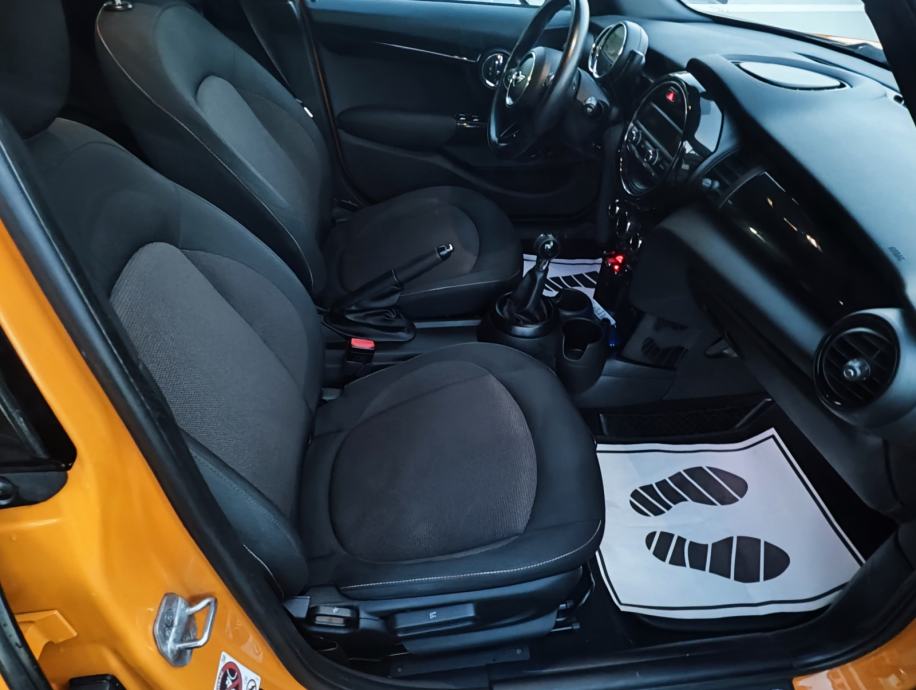 MINI Cooper Cooper D,Top stanje,servis,Atraktivan,Grijanje sjedala, fotografija 11