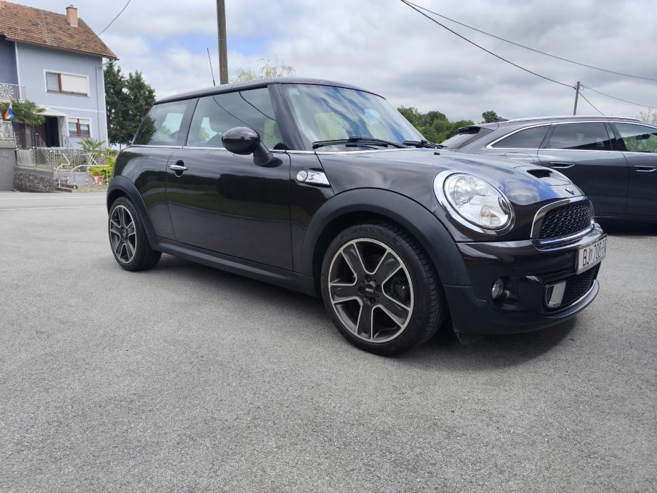 MINI Cooper S / 89500 km / 135kW / PANORAMA / BEZ ULAGANJA, fotografija 2
