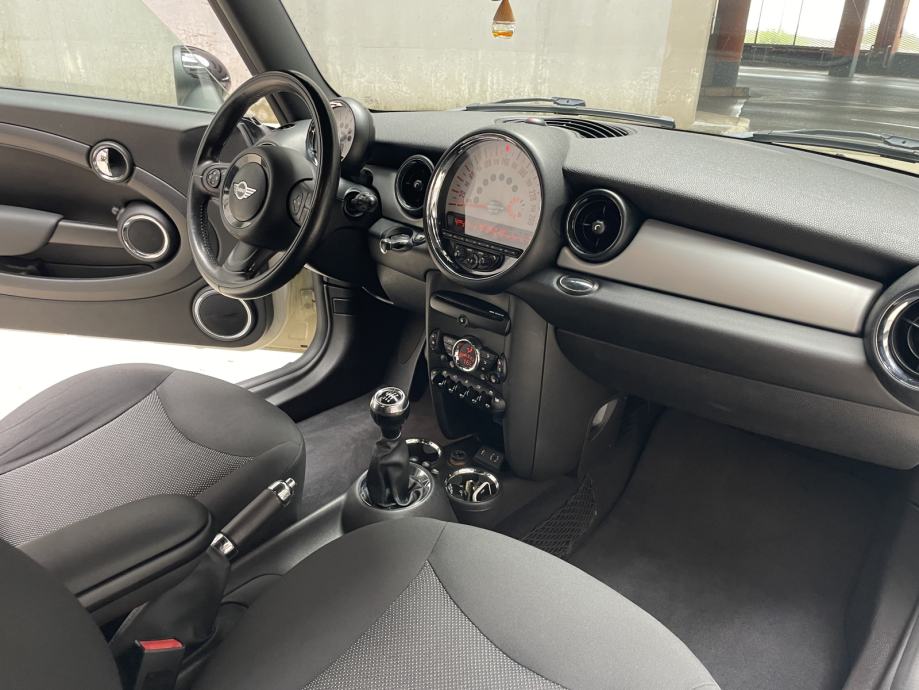 MINI Cooper Cooper, fotografija 11