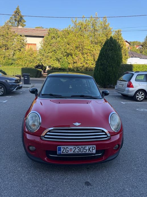 MINI Cooper D 1.6 82 kW / 112 KS – 2010., pogled izvana - slika 2