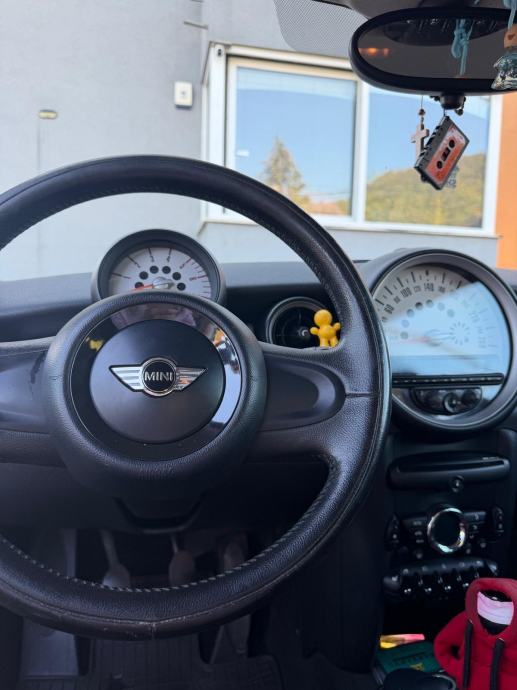 MINI Cooper D 1.6 82 kW / 112 KS – 2010., fotografija 15