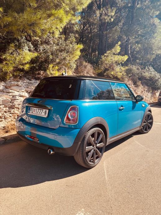 MINI Cooper D 2.0 AUTOMATIC | 2013g | 167.000km | NOVI DPF, fotografija 6