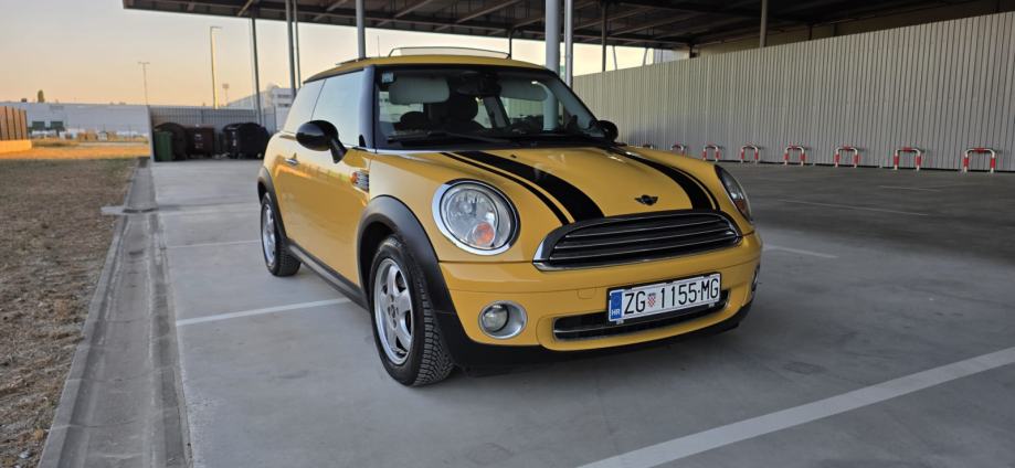 MINI Cooper Mini One reg. do 07/27, Super stanje, fotografija 10