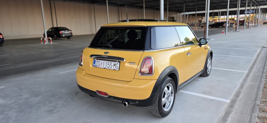 MINI Cooper Mini One reg. do 07/27, Super stanje, fotografija 16