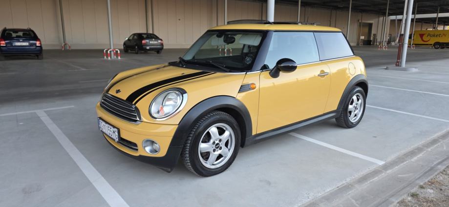 MINI Cooper Mini One reg. do 07/27, Super stanje, fotografija 5
