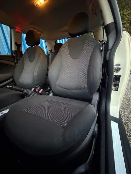 Mini cooper one 1.6, fotografija 11