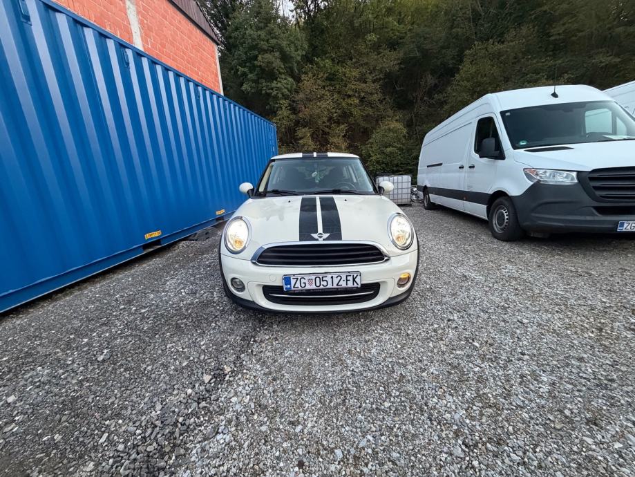 Mini cooper one 1.6, fotografija 4