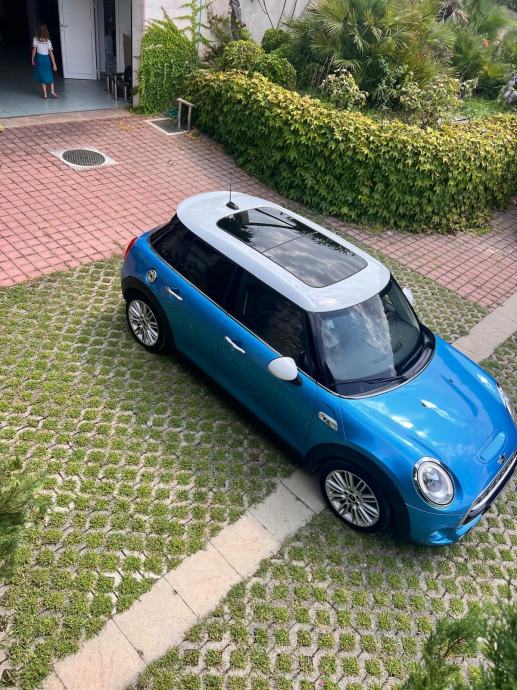 MINI Cooper SD 5 vrata 2.0 Diesel 170 KS, automatik, panorama, LED, fotografija 4