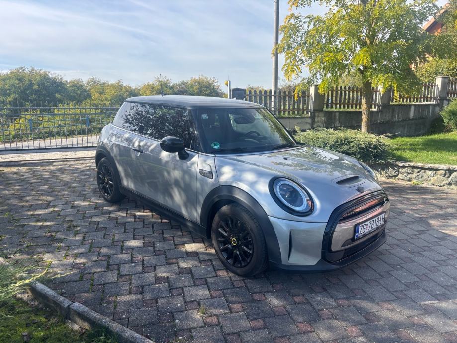 MINI COOPER SE 2023g, 8150 km, fotografija 4