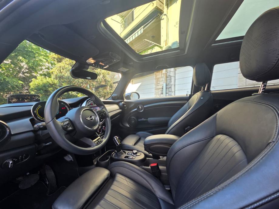 MINI Cooper SE ELECTRIC|13.500 km |FUL OPREMA |TOP STANJE |GARAŽIRAN, fotografija 7
