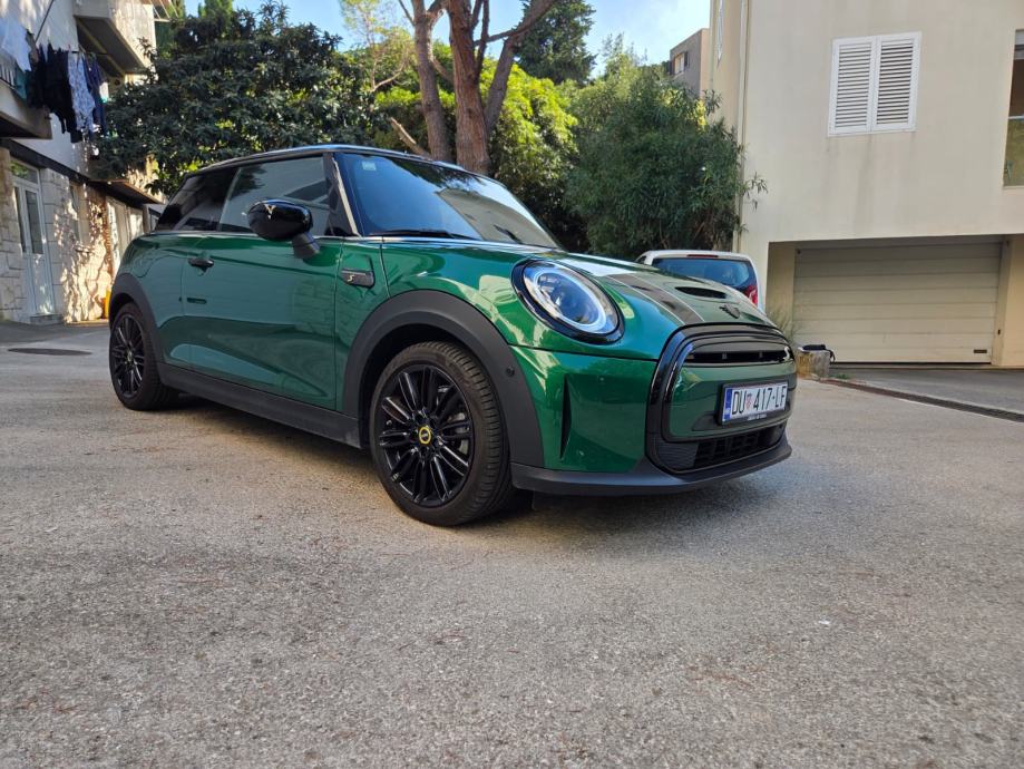 MINI Cooper SE ELECTRIC|13.500 km |FUL OPREMA |TOP STANJE |GARAŽIRAN, fotografija 4