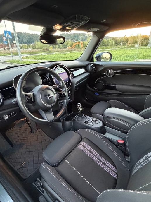 MINI Cooper SE Electric, fotografija 6