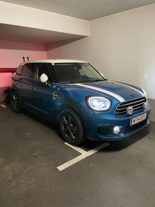 MINI Countryman*Izvrsno stanje *Radar *Ambient light *LED, 2017 god.