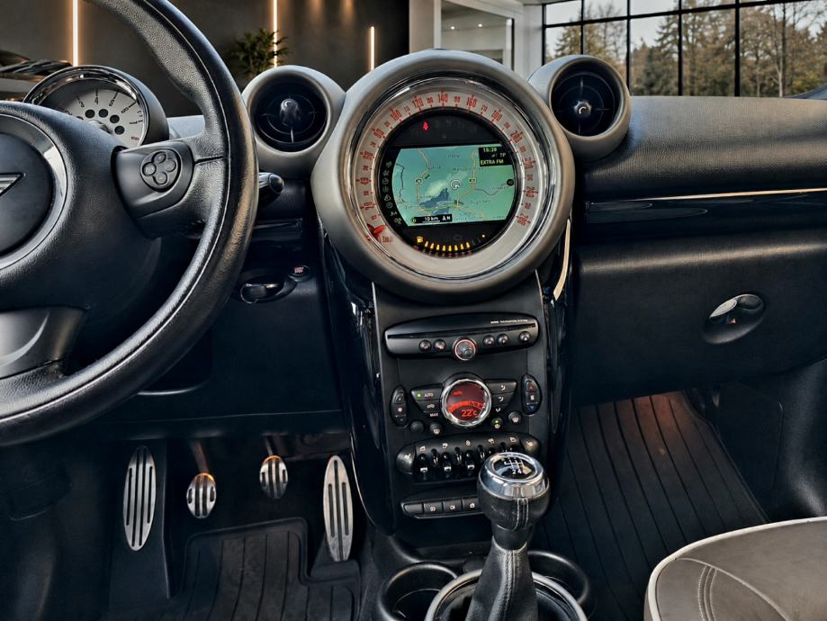 MINI Countryman S 1.6 BENZ 135 KW ***124 000 KM***NOVO***JEDINSTVEN***, fotografija 14