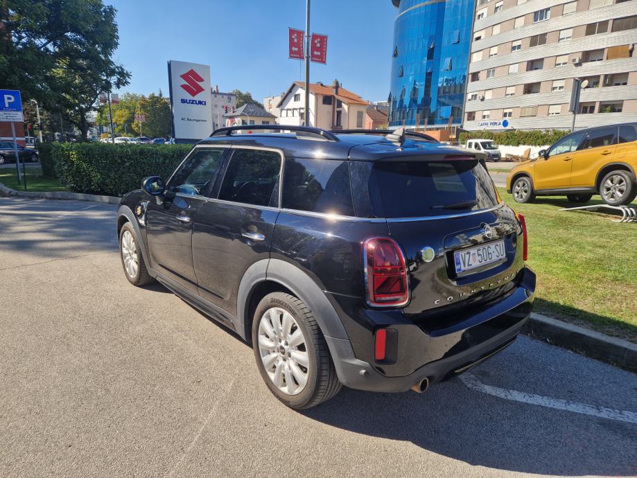 MINI Countryman Cooper SE automatik, fotografija 2