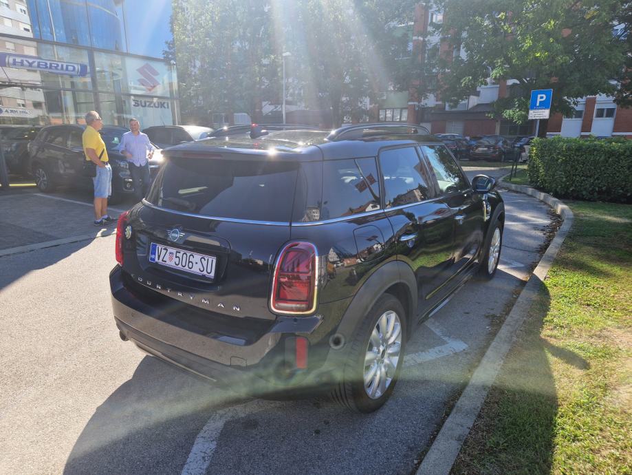 MINI Countryman Cooper SE automatik, fotografija 3