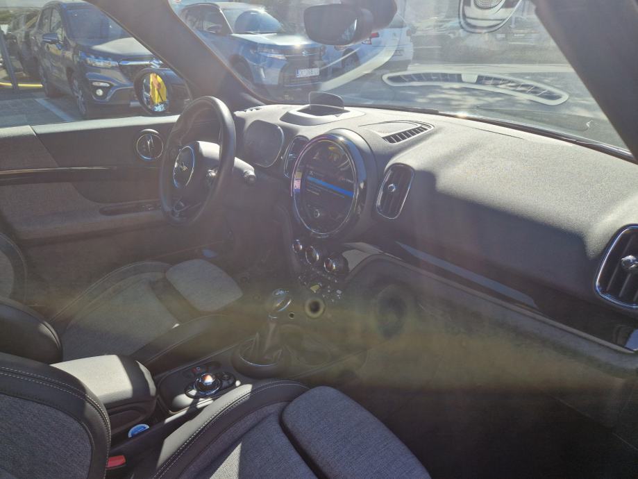 MINI Countryman Cooper SE automatik, fotografija 12